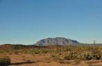 Atravessando o deserto na estrada entre Santa Rosalía e San Ignacio, na Baja California - México